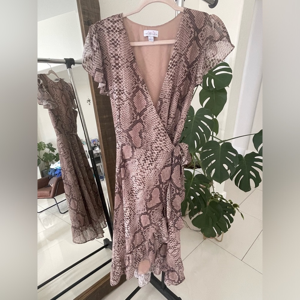 Crossback dress